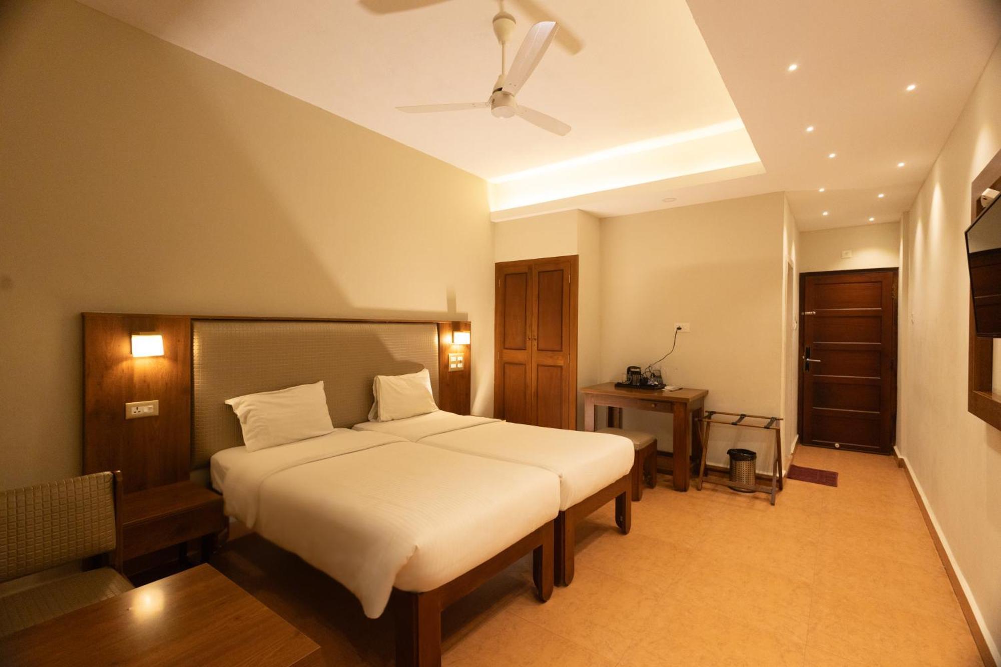 The Nisha Continental Villa Kottayam Buitenkant foto